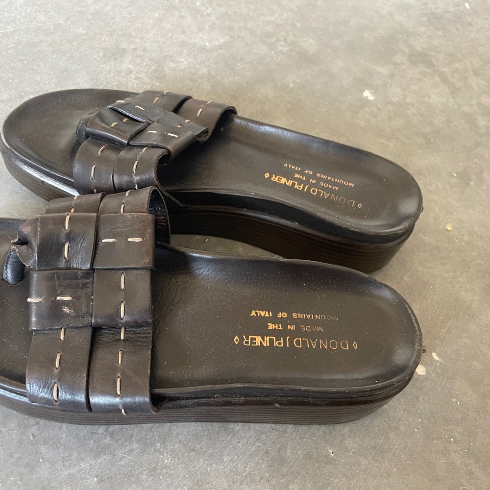 Donald J. Pliner black and cream wedge sandals-size 7